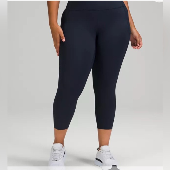 lululemon athletica Pants - Lululemon Women’s Athletic Crop Leggings Black Size 16